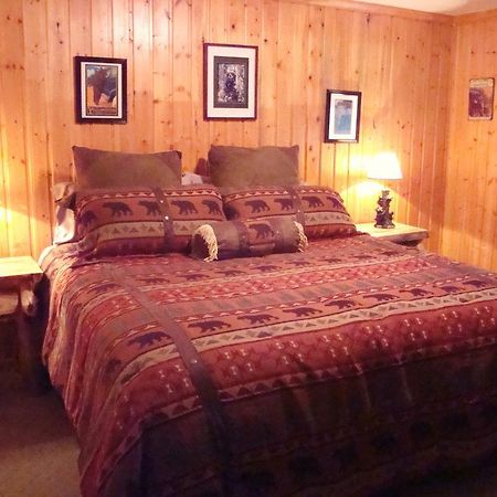 غرب يلوستون Yellowstone Wildlife Cabins المظهر الخارجي الصورة