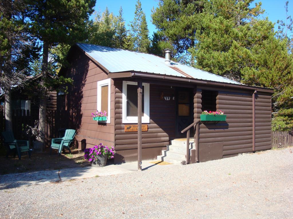 غرب يلوستون Yellowstone Wildlife Cabins المظهر الخارجي الصورة