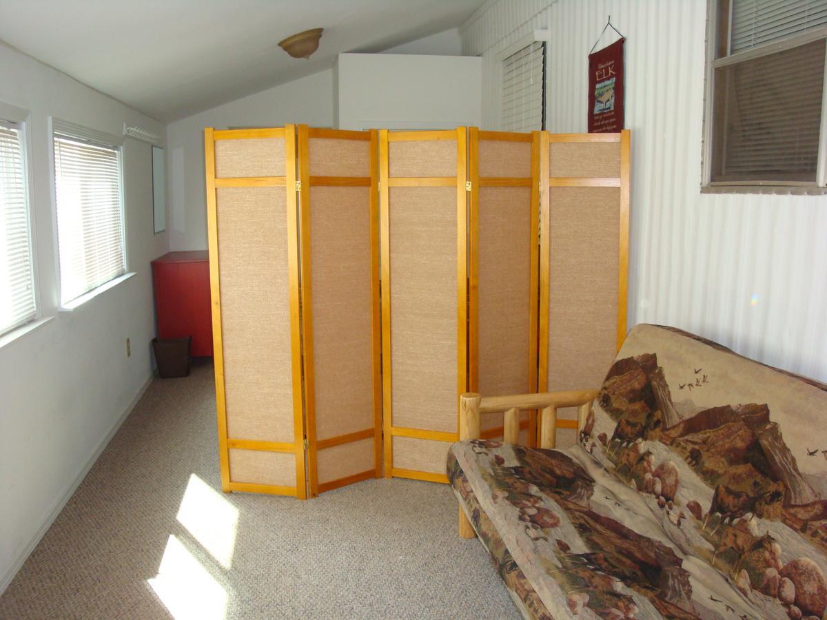 غرب يلوستون Yellowstone Wildlife Cabins المظهر الخارجي الصورة