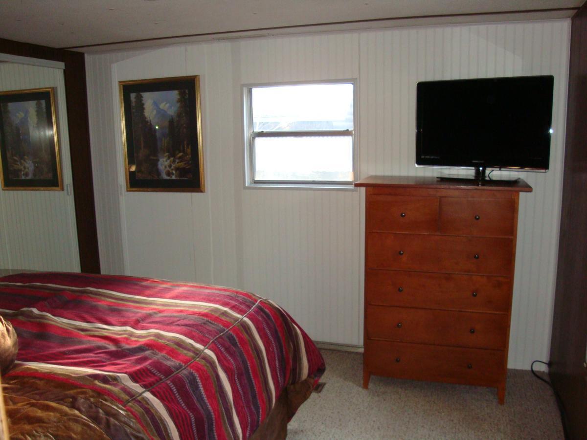 غرب يلوستون Yellowstone Wildlife Cabins المظهر الخارجي الصورة