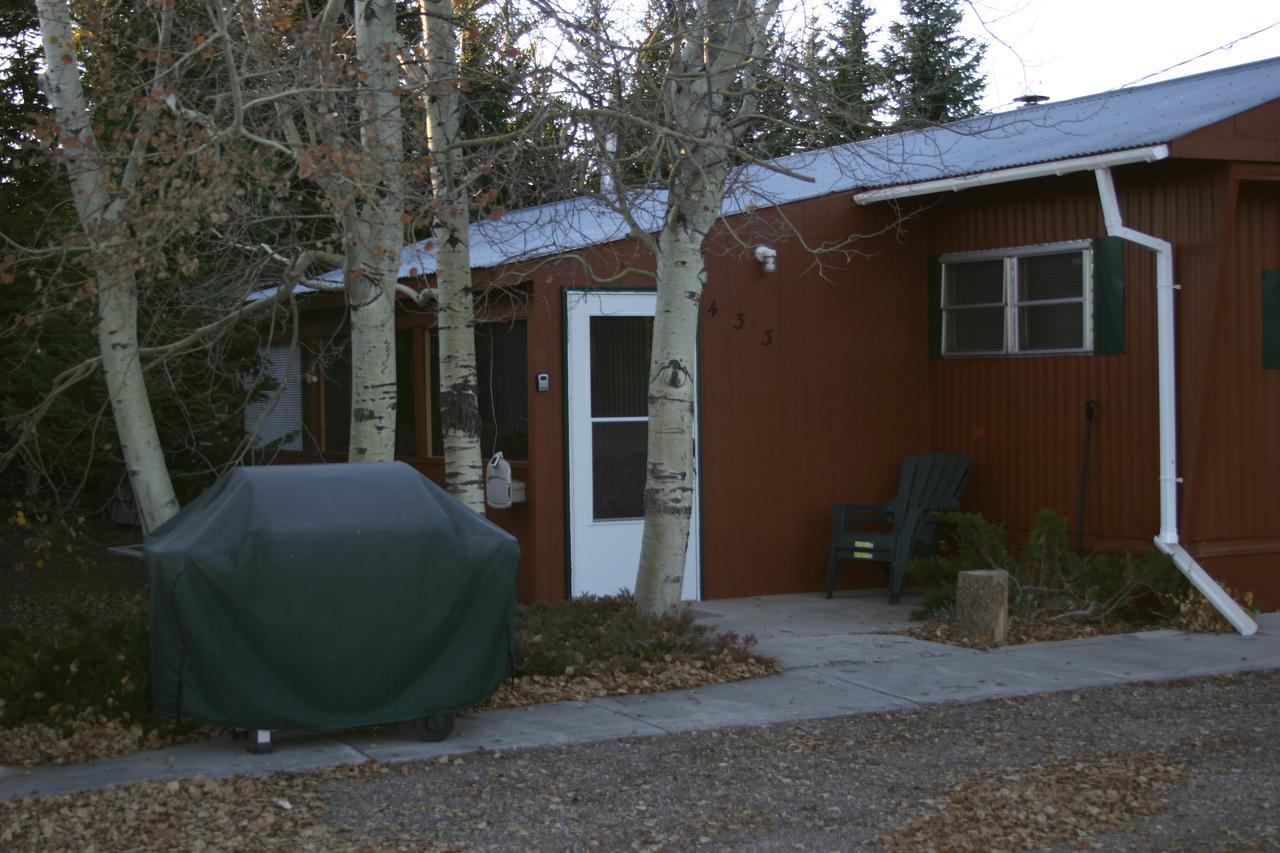غرب يلوستون Yellowstone Wildlife Cabins المظهر الخارجي الصورة