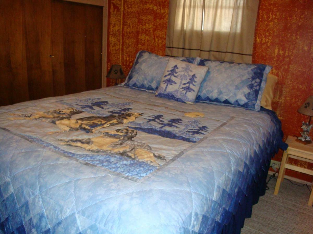 غرب يلوستون Yellowstone Wildlife Cabins المظهر الخارجي الصورة
